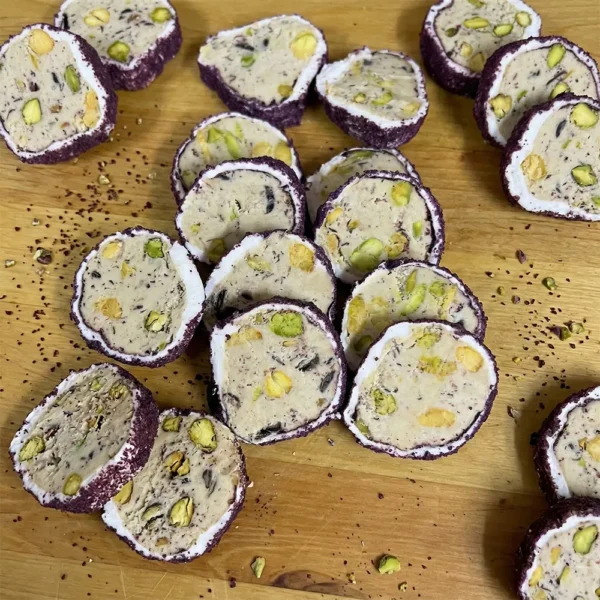 Karadut Kaplamalı Fıstıklı Lokum